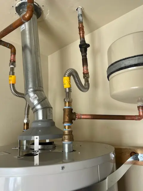 Water heater installation and plumbing repair in Woodley